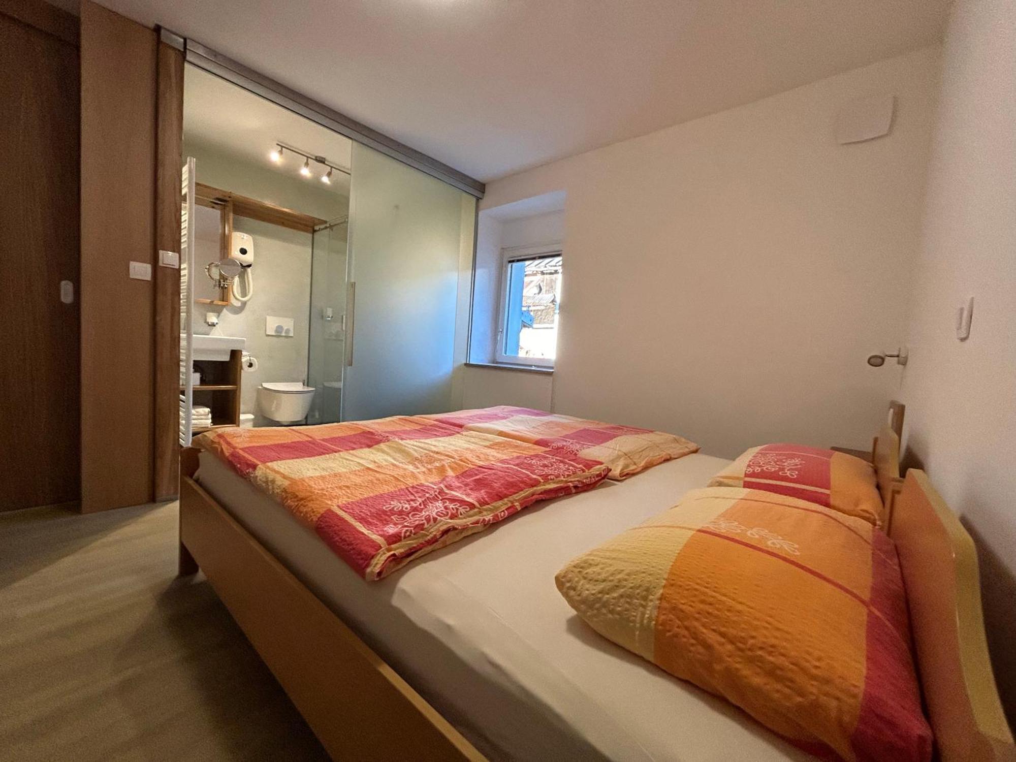 Apartment Mrakic *